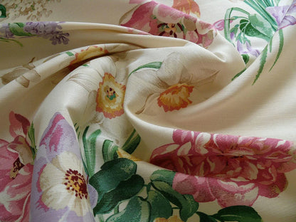 Brunschwig &amp; Fils Sabrina Linen Pink Tulips Daffodils Lilacs