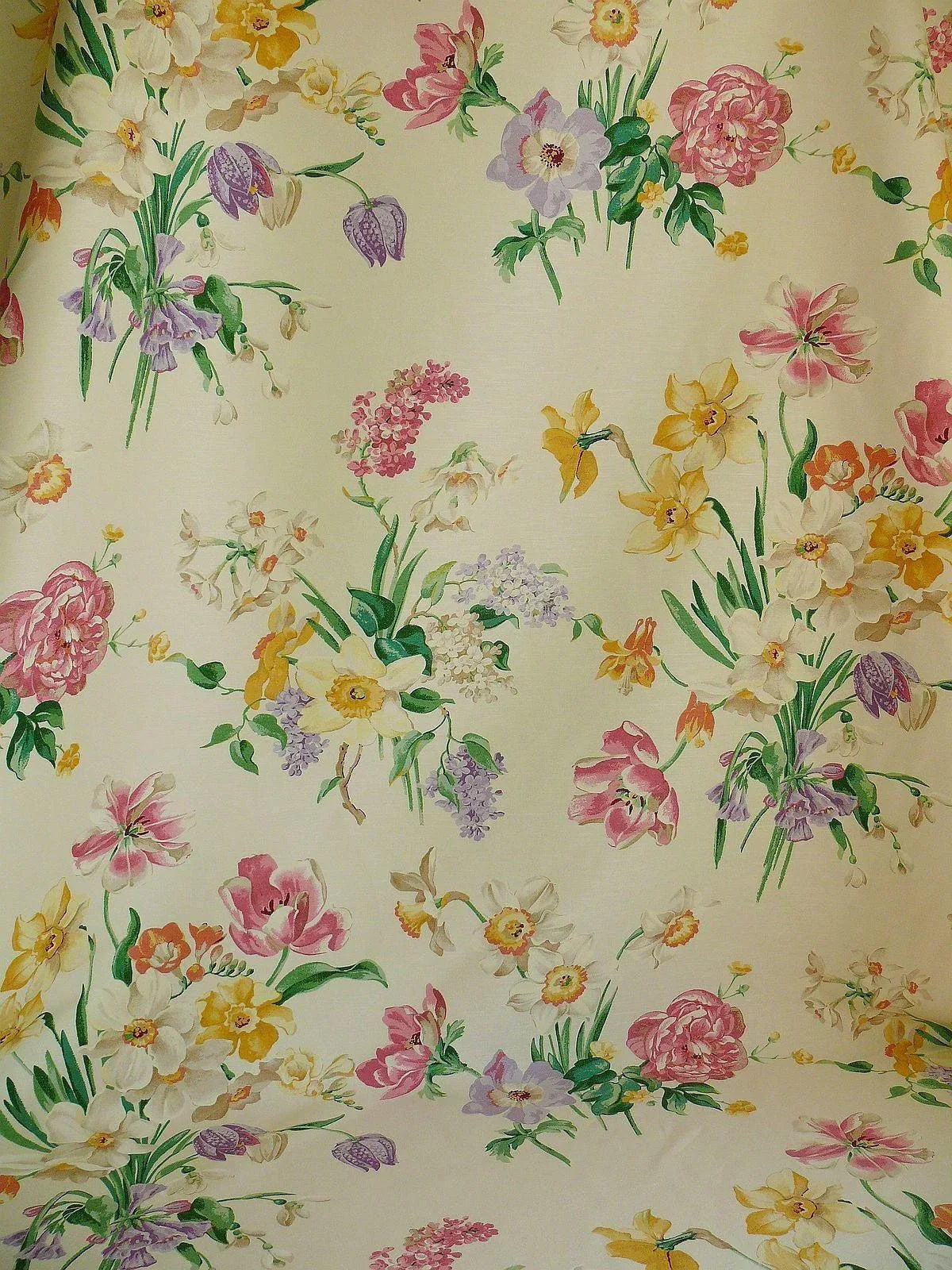 Brunschwig & Fils SABRINA LINEN PINK TULIPS DAFFODILS LILACS