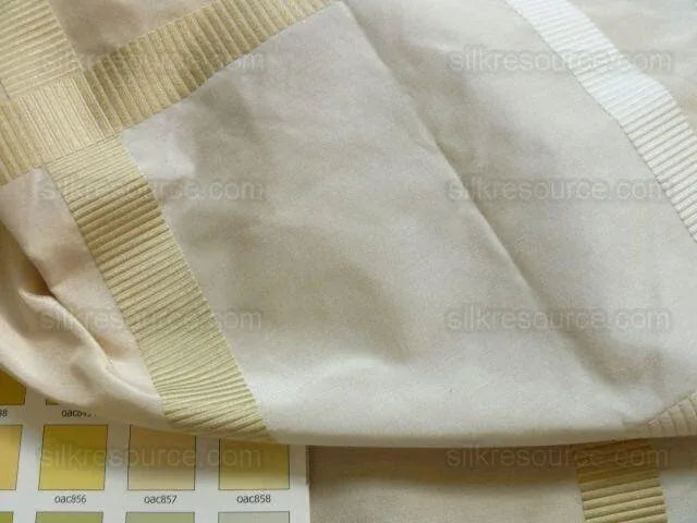 Bty Hiend Schumacher Early Fall Italian Silk Linen Gold Vanilla White Plaid MSRP USD 200+/y