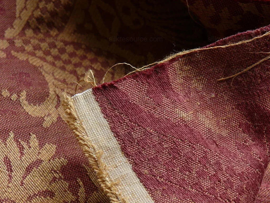 Coraggio Textile "lazio" Renaissance Medallion Rose Urn Linen Damask Ruby Red Gold Cotton LinenMSRP USD 200+/Y