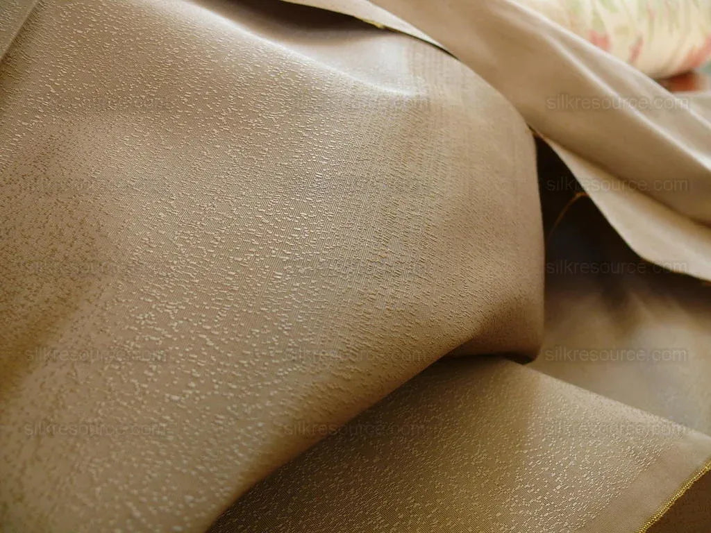 By yard Lee Jofa Staccato Silk Weave Sandstone Gold Beige Speckled Texture MSRP USD198/y