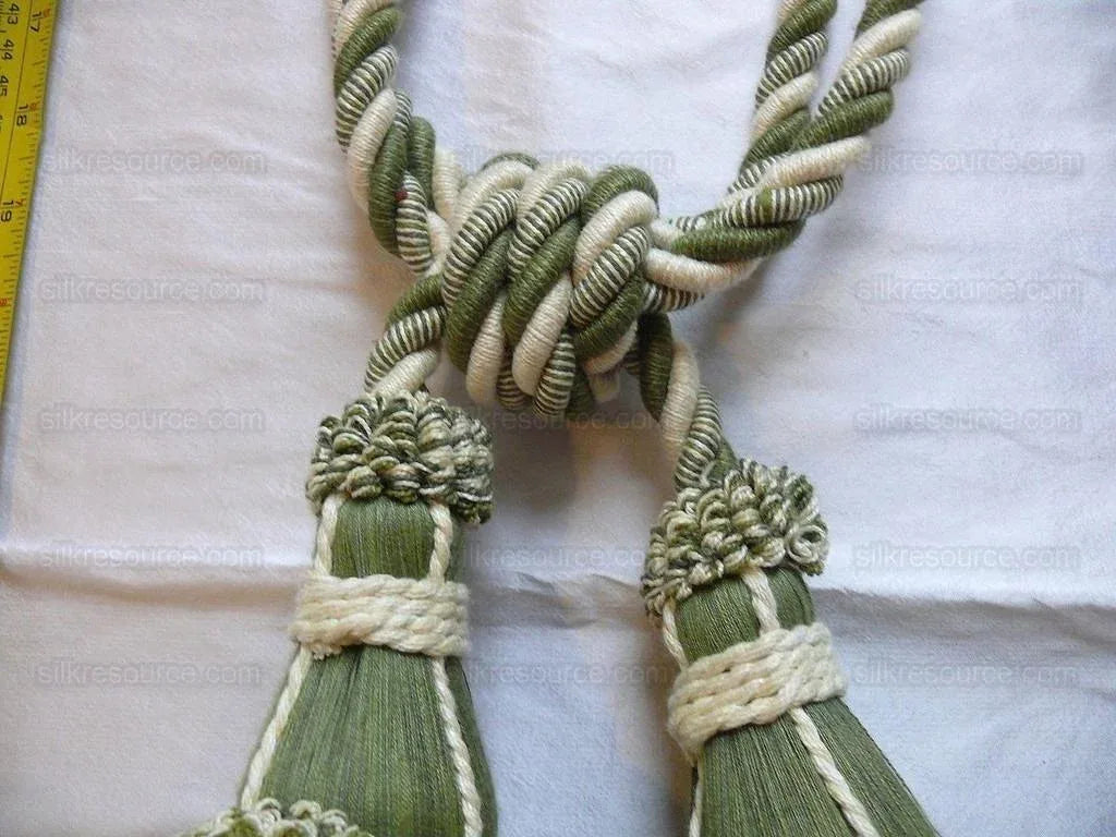 Lee Jofa Cantal Tieback Tassel Tieback-double Palm Green