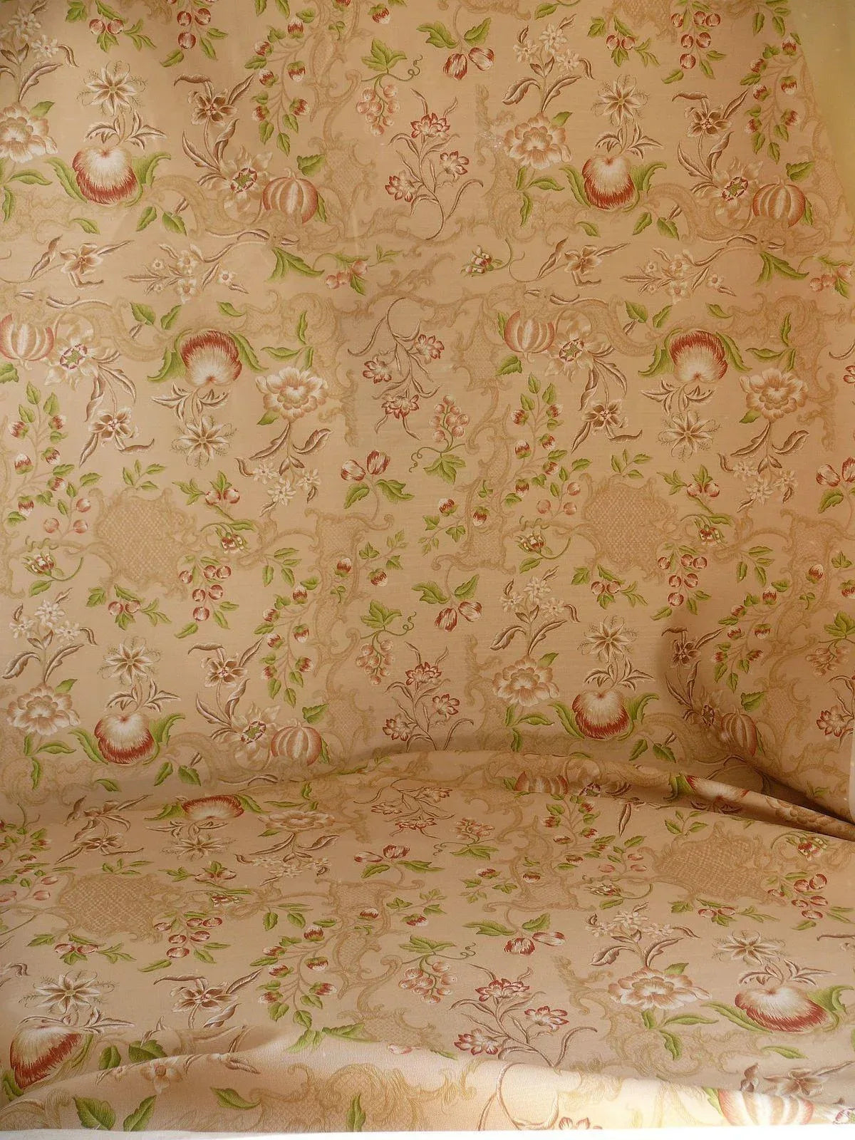 Travers "montespa" Chinoserie Linen Peach Pom Apple Fig