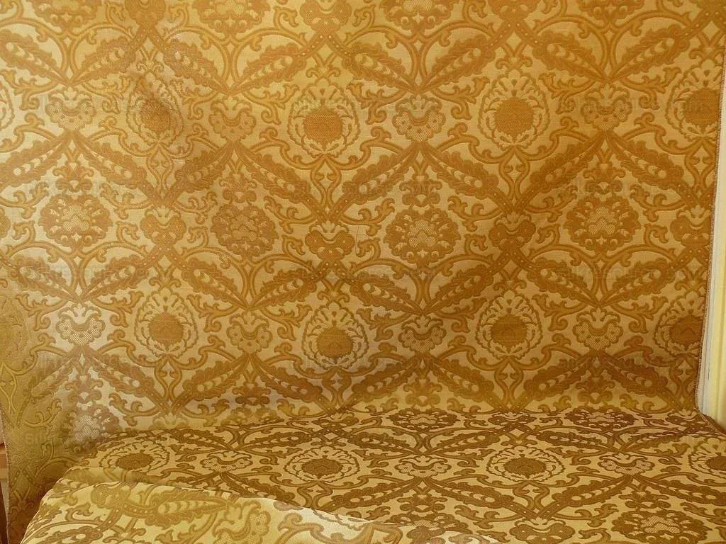 Lee Jofa Crescent Silk Damask Gilt Gold Bty MSRP USD 198/Y