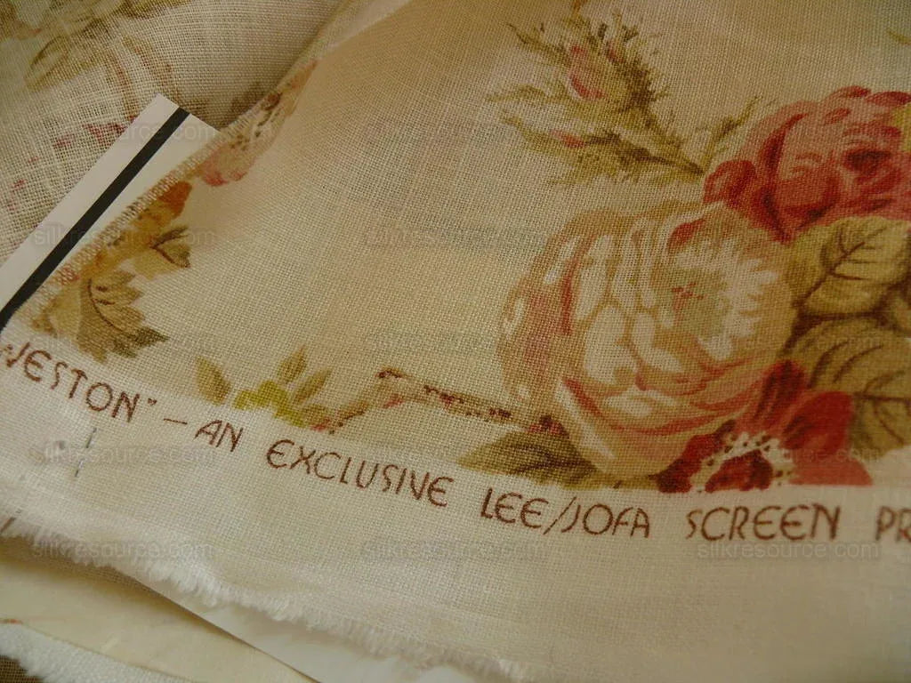 By yard Lee Jofa Weston Linen English Chintz Rose Print Red Pink Climbing Rose Tree MSRP USD 168/Y