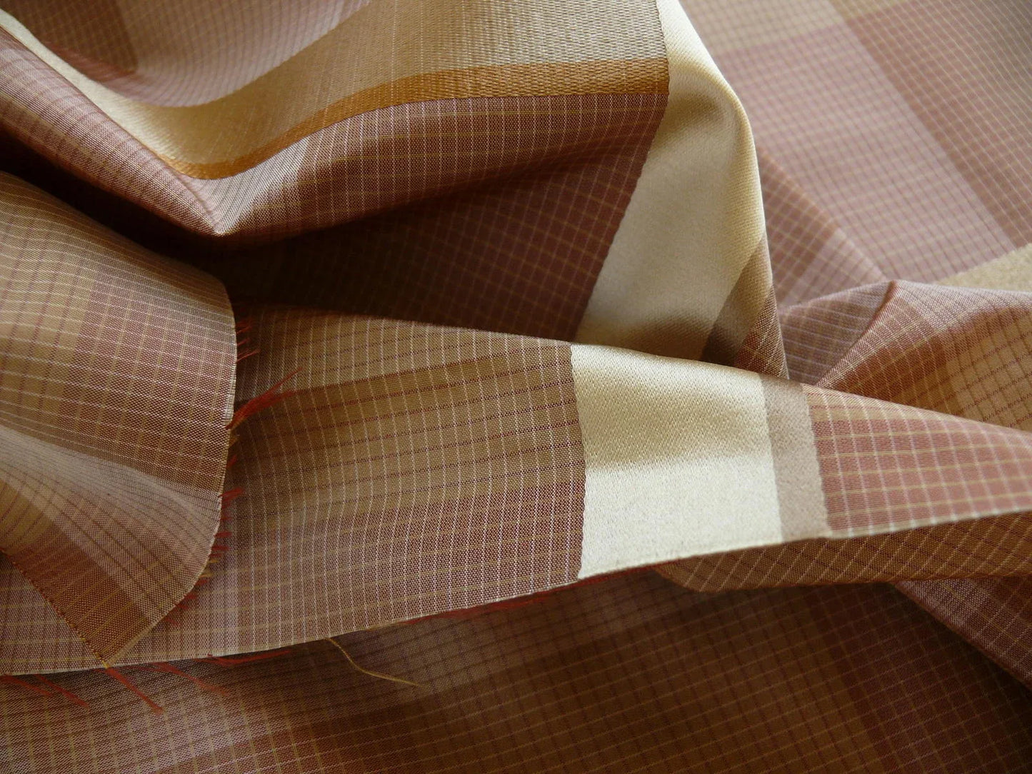 Kravet Les Cent Baisers Blush Pink Gold Silk Pale Lavender Satin Stripe MSRP USD 149/Y