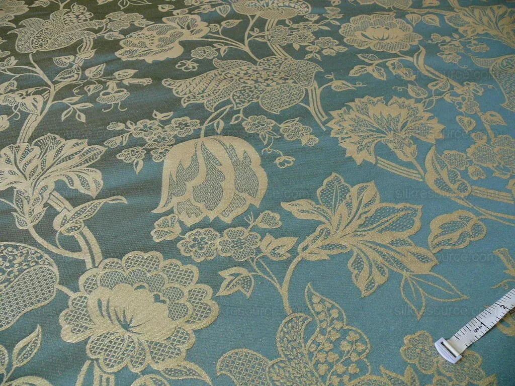 Lee Jofa Lee Jofa Devonshire Damask "azure" Blue Silk MSRP USD 356y