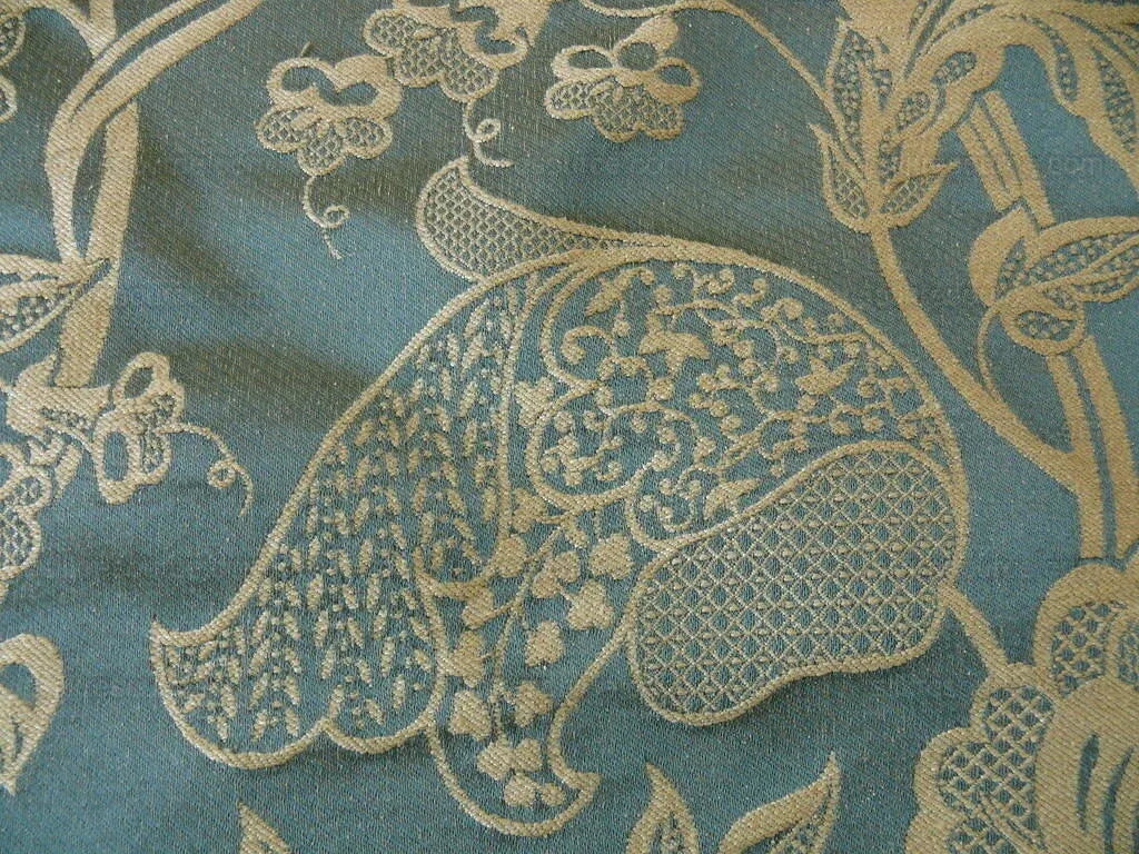 Lee Jofa Lee Jofa Devonshire Damask "azure" Blue Silk MSRP USD 356y