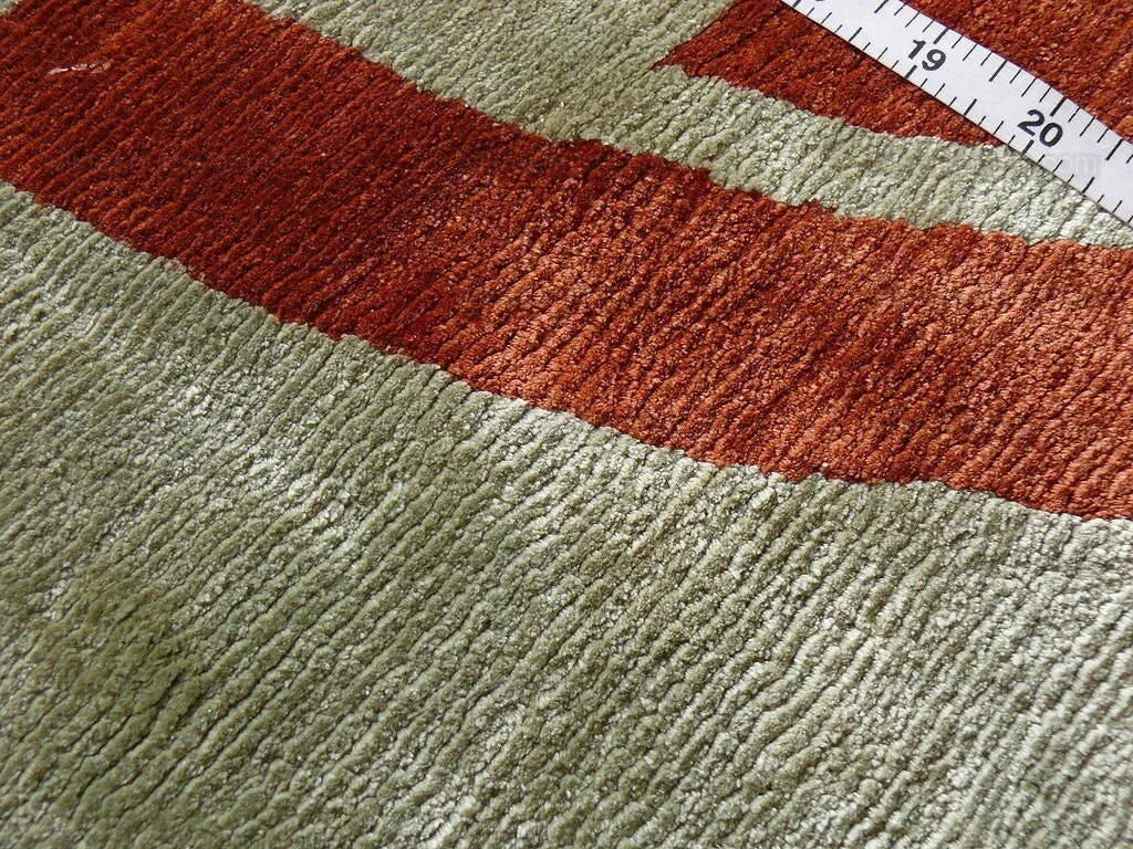 100% Silk Oriental Rug Hand Knotted By Kravet MSRP USD 3325