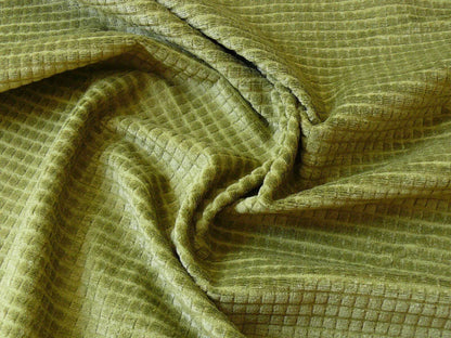 LEE JOFA GROUNDWORKS PUSHBUTTON VELVET MOSS GREEN SQUARE 100%Lin