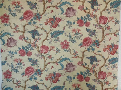 Lee Jofa Fabric - Gujarat Linen Tree Of Life Red Blue On Beige - 3 Yards