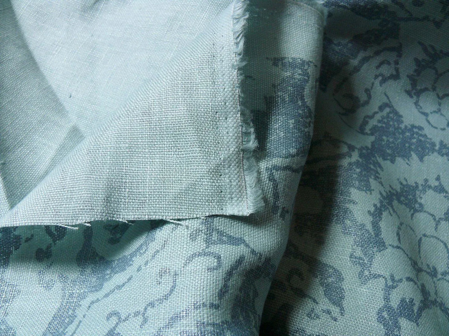 By Yd Kravet Laura Ashley 100% linen Print Spencer Damask Cool Water Blue Gilded  #874