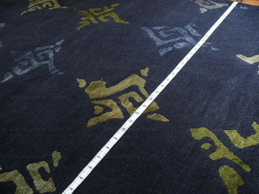 Endless Knot Silk &amp; Wool Tibetan Athana Rug Azure Chartruse 5'x3