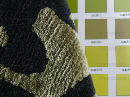 Endless Knot Silk &amp; Wool Tibetan Athana Rug Azure Chartruse 5'x3