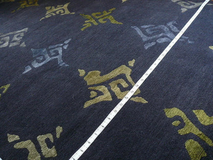 Endless Knot Silk &amp; Wool Tibetan Athana Rug Azure Chartruse 5'x3