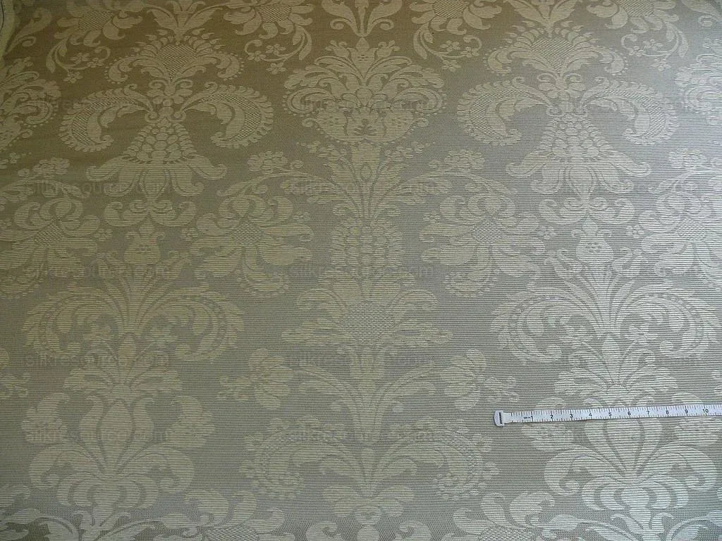 5.9y Christopher Hyland "constantino" Silk Ottoman Silver Grey