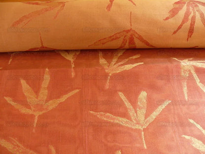 Telio &amp; Cie Silk Bamboo Leave Silk Lampas Red Gold Bty