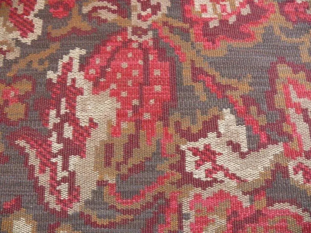 By yard Lee Jofa Carpet Bag Red Pink On Espresso MSRP USD 396/Y