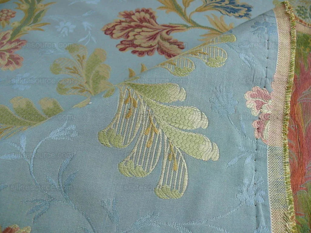 Old World Weaver VIVIANA French Lace Carnation Lampas Red Blue Powder MSRP 328USD/Y