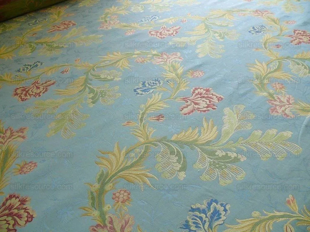 Old World Weaver VIVIANA French Lace Carnation Lampas Red Blue Powder MSRP 328USD/Y