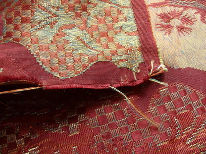 By Yd Lee Jofa "byzantine" Brocade, Red Gold Silver Medallion MSRP USD 390