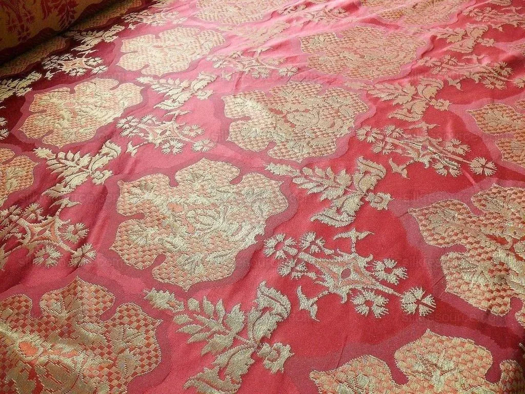 By Yd Lee Jofa "byzantine" Brocade, Red Gold Silver Medallion MSRP USD 390