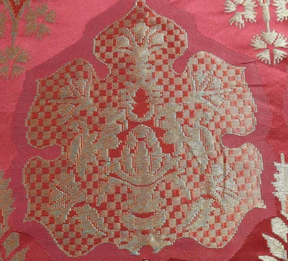 By Yd Lee Jofa "byzantine" Brocade, Red Gold Silver Medallion MSRP USD 390