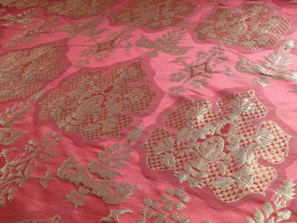 By Yd Lee Jofa "byzantine" Brocade, Red Gold Silver Medallion MSRP USD 390