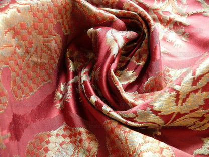 By Yd Lee Jofa "byzantine" Brocade, Red Gold Silver Medallion MSRP USD 390