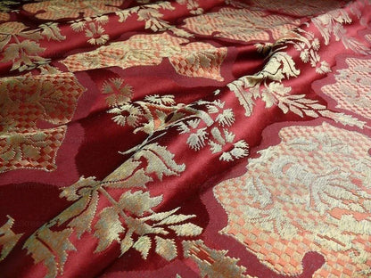 By Yd Lee Jofa "byzantine" Brocade, Red Gold Silver Medallion MSRP USD 390