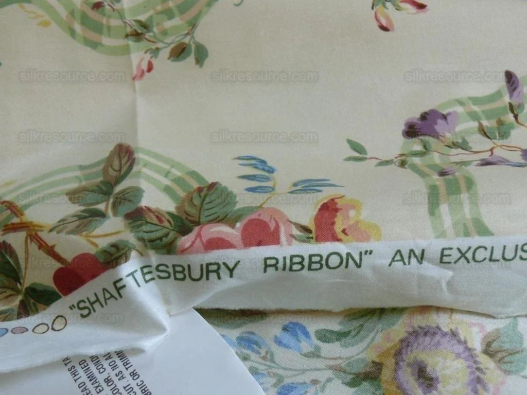 Lee Jofa Shaftesbury Ribbon Rose Bouquet Print Bty