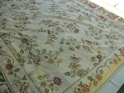Stark Hand Made Needlepoint 6'x9' Flower Sprig Border On Lt Yellow
