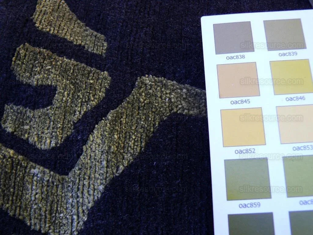 Endless Knot Silk &amp; Wool Tibetan Athana Rug Azure Chartruse 5'x3