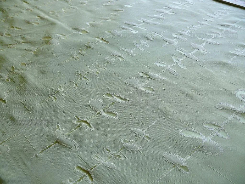 Beacon Hill "Sprouting" Vine Sprig Foliage Willow 100%silk Jacquard Pale Sage Spring Green MSRP USD 300/Y