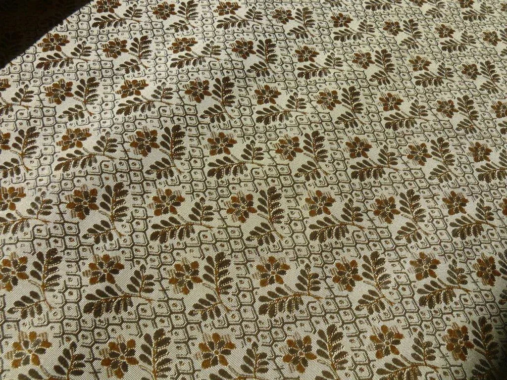 1.3YSCALAMANDRE PENELOPE PETIT FLOWER SILK LAMPAS GREY TAUPE TAN