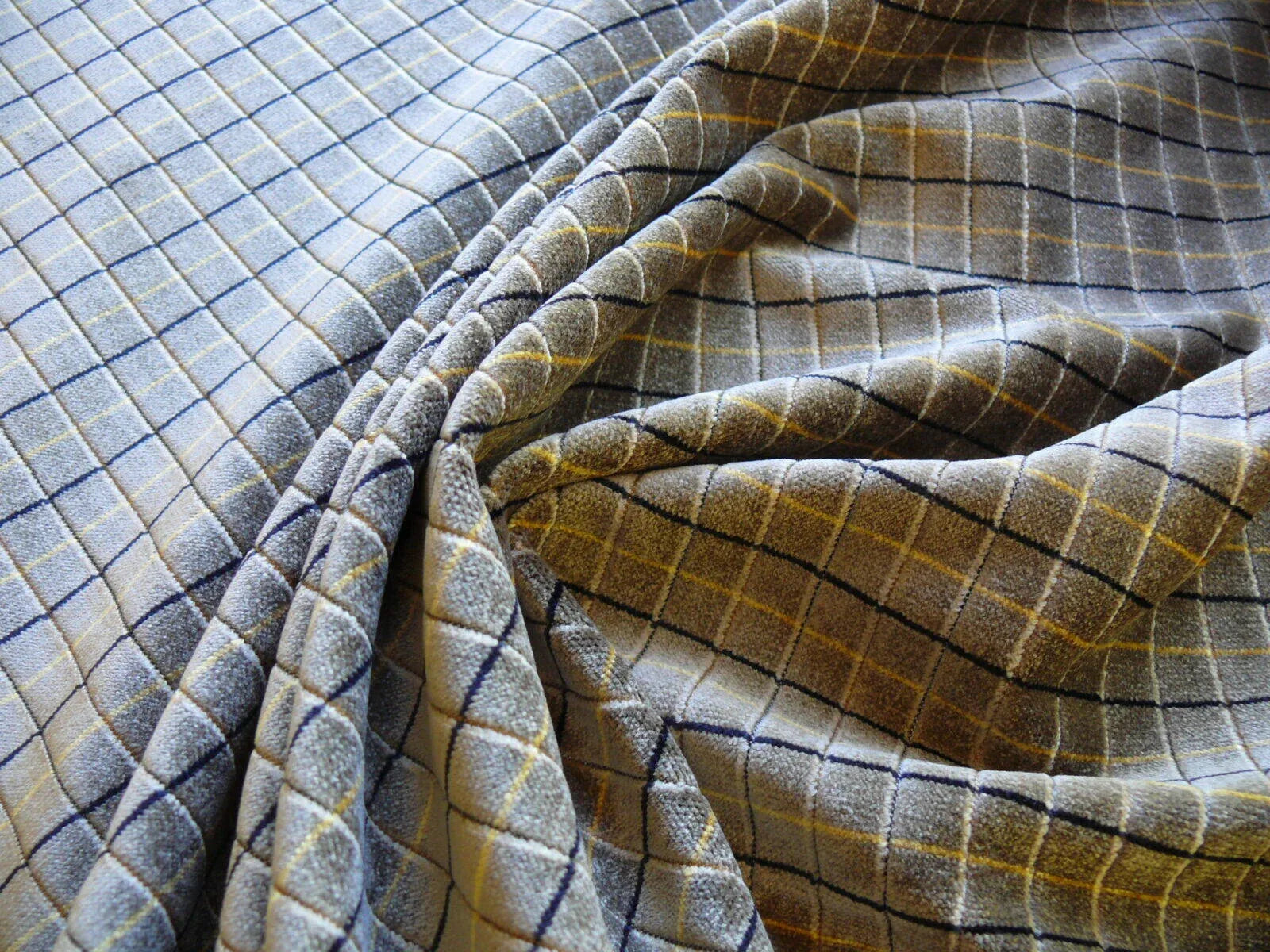 LEE JOFA FIGARO VELVET CHECK "TRUFFLE" GREY CHECK fr ITALY BTY