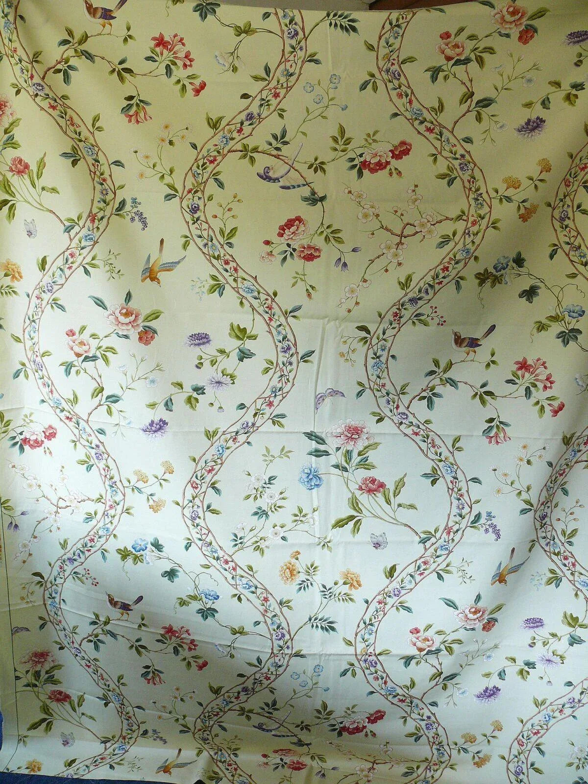 1.05Y BRUNSCHWIG & FILS SILK ROAD BIRD FLOWER BUTTER PALE Y