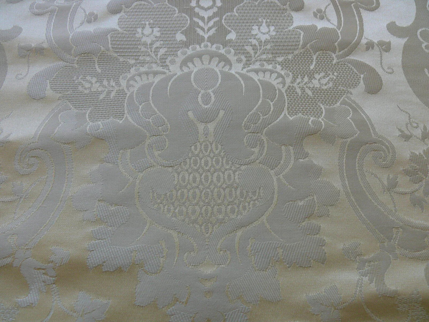 HiEND DESIGNER 100% SILK RENAISSANCE DAMASK "PEARL" WHITE