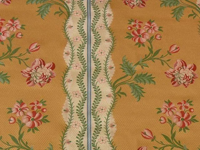 1.8Y SCALAMANDRE GREEN RED PINK LACE LAMPAS ON BRONZE "ZOE"