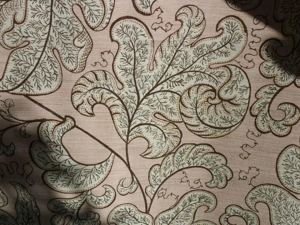 By Yard Scalamandre Wallace Linen Jacobean Print From Uk Pink Brown MSRP USD 160/Y