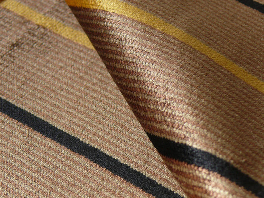 LEE JOFA FIGARO VELVET GOLD & DARK BROWN STRIPE ON "TRUFFLE" fr