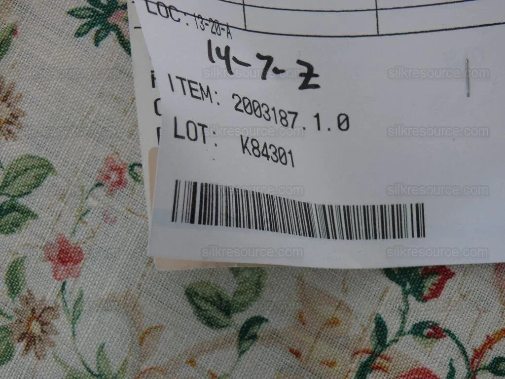 By Yard Lee Jofa Ashurst Peony Tulip Lilac Rose 100% Linen Print on Ecru Handprint English Chintz UK MSRP USD 139/Y