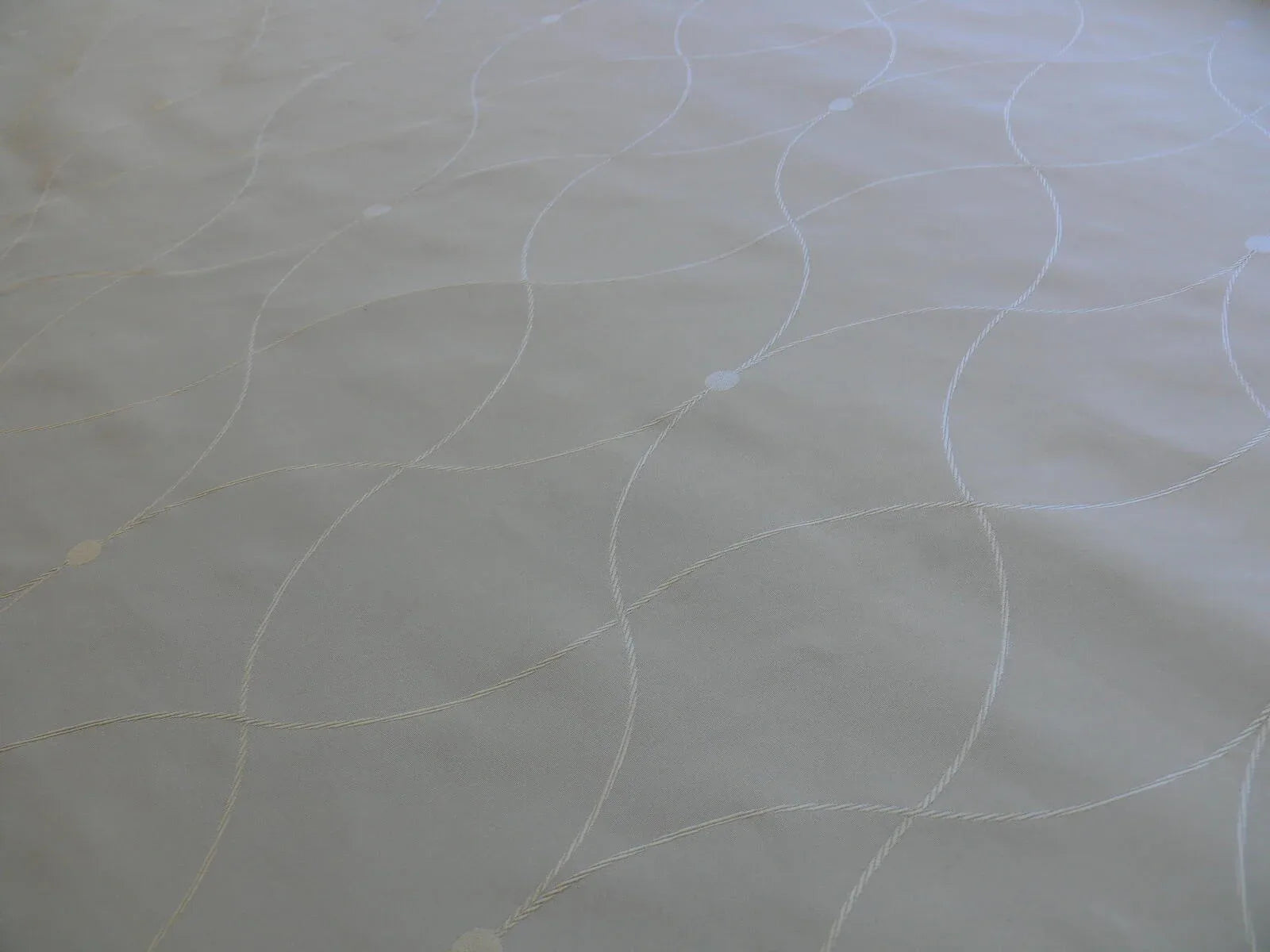 1Y CLARENCE HOUSE ST LAURENT WHITE SILK TAFFETA JACQUARD