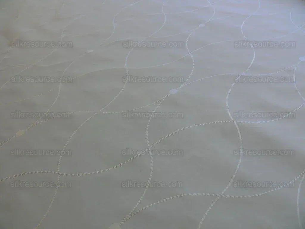 Clarence House St Laurent Silk Taffeta Jacquard Ogee Fabric - White - By The Yard