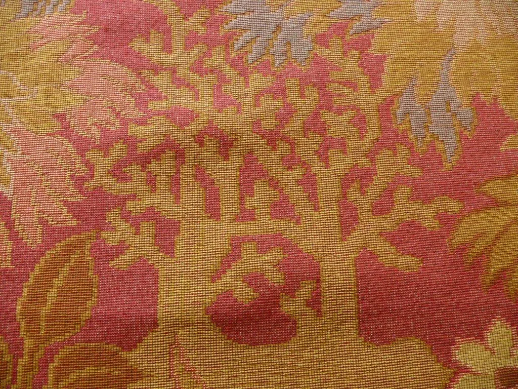 CLARENCE HOUSE HOT PINK LARGE FLORAL LAMPAS 1.2Y