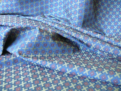 SCALAMANDRE ST GERMAN BLUE GOLD RED LATTICE WOVEN BTY