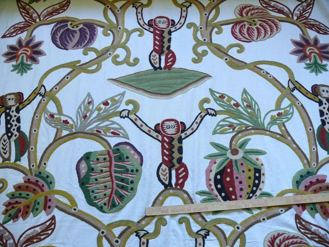 CLARENCE HOUSE MONKEY CREWEL JEMBALA SMALL SCALE RT$688/Y