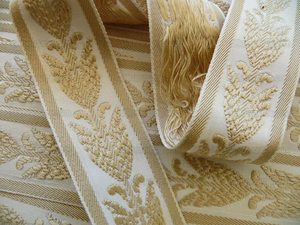 BY YARD SCALAMANDRE BRAID GREEK URN TRIM WHEAT GOLD & WHITE V417
