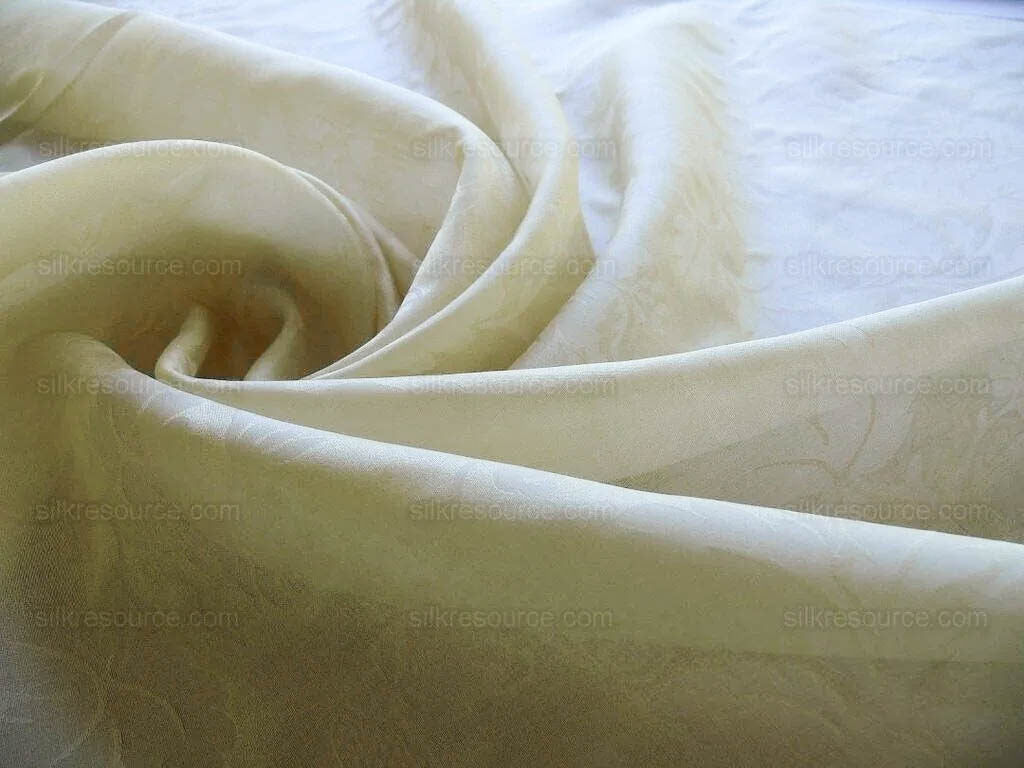 BY Yard Lee Jofa 100% Silk Embossed Organza Damask "Roxboro" Creamy Butter Ivory Sheer MSRP USD 160/Y