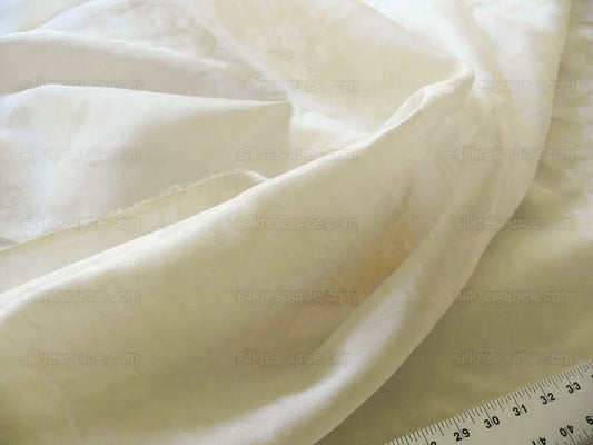 BY Yard Lee Jofa 100% Silk Embossed Organza Damask "Roxboro" Creamy Butter Ivory Sheer MSRP USD 160/Y